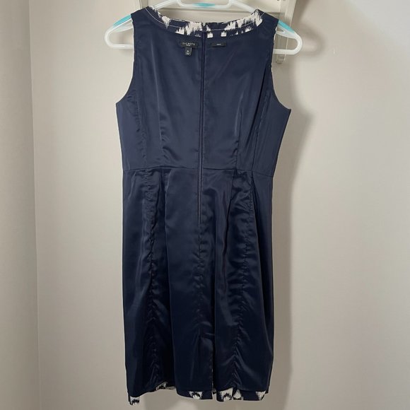 TALBOTS Navy and Beige V-Neck Dress, Womens Size 6 Petite; Ready to Ship - Picture 5 of 16